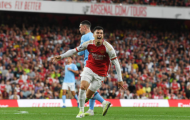 'Emirates đang rung chuyển!'