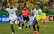 Neymar sôi máu vì bị tập kích