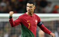 Ronaldo lập kỷ lục khủng, Bồ Đào Nha thắng tuyệt đối 7 trận