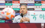HLV Klinsmann nói rõ lý do đấu Việt Nam