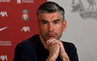 Richard Hughes đau đầu với loạt hợp đồng mới ở Liverpool
