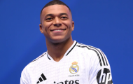 Mbappe chúc mừng PSG sau khi lần đầu vô địch Champions League