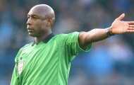 Trọng tài da đen đầu tiên ở Premier League, Uriah Rennie qua đời ở tuổi 65