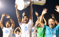 Nam Định bảo vệ ngôi vô địch V-League bằng chiến thắng thuyết phục