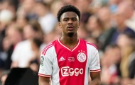 Arsenal lo ngại sau khi chọn Mosquera thay vì Hato