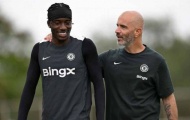 Noni Madueke trấn an Chelsea giữa tin đồn chuyển sang Arsenal