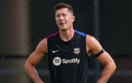 Huyền thoại Ba Lan khuyên Lewandowski nên rời Barca về Saudi Arabia