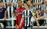 Van Dijk thẳng thắn về tấm thẻ đỏ của Gordon: “Nếu không phải đỏ, tôi không hiểu bóng đá nữa”
