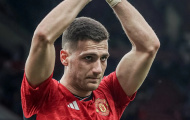 Dalot cay đắng thừa nhận MU tự đánh mất mình sau cú sốc Carabao Cup