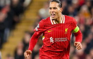 Người hâm mộ Liverpool phẫn nộ khi Van Dijk chỉ xếp thứ 28 tại Quả bóng Vàng 2025