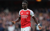 Saka khẳng định vị thế trụ cột của Arsenal
