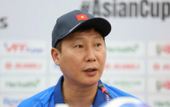 HLV Kim Sang-sik điềm tĩnh phản hồi vụ nhập tịch gây tranh cãi của Malaysia