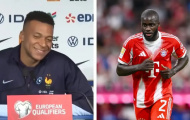 Mbappe hài hước gợi mở tương lai Upamecano, khiến phòng họp báo bật cười