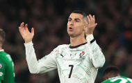 Cú vung tay ở Dublin và dấu hỏi trong sự nghiệp Ronaldo
