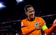Van Dijk lập kỷ lục mới, củng cố vai trò thủ lĩnh Hà Lan