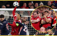 Van Dijk khiến Liverpool trả giá sớm với pha bóng chạm tay khó hiểu tại Champions League