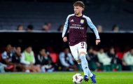 Harvey Elliott rơi vào thế bế tắc tại Aston Villa vì vướng mắc hợp đồng và luật FIFA
