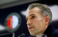Robin Van Persie thừa nhận Feyenoord phung phí cơ hội dẫn đến thua đậm Fenerbahce