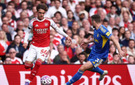 Gary Neville gây bão, fan Arsenal đòi 'cấm sóng' vì nhận xét về 'thần đồng' Max Dowman