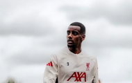 Isak chưa chắc có suất đá chính, Chris Sutton lên tiếng cảnh báo Liverpool