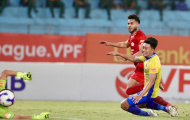 HLV Teguramori cảnh báo Hà Nội FC đang suy sụp tinh thần