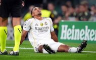 Alexander-Arnold chấn thương ngay trận mở màn Champions League