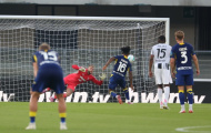 VAR hai lần can thiệp, Verona và Juventus chia điểm đầy kịch tính