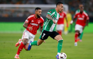 Antony rực sáng, Betis thoát thua trước Nottingham Forest ở Europa League