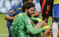 Alisson Becker và “lời nguyền” gân kheo: Khi phong cách hiện đại trở thành con dao hai lưỡi