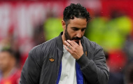 Man Utd hồi sinh nhờ sơ đồ 4 hậu vệ: Ruben Amorim và cái giá của sự bảo thủ