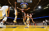 Curry và Durant cùng sáng, Warriors đả bại Blazers