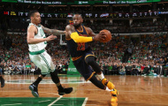 Không cản nổi LeBron James, Celtics bị CAVs hủy diệt ngay trên sân nhà