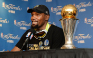 Kevin Durant chấp nhận chịu thiệt để ở lại Warriors