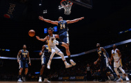 Curry lập double-double, Warriors dễ dàng vượt ải Denver Nuggets