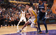 Lonzo Ball ném cầu âu, Lakers suýt thua ngược trên sân nhà