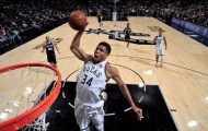 HLV Popovich: Hãy cẩn thận, Antetokounmpo sẽ tiêu diệt bạn