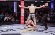 Mời đối thủ ra đòn, võ sĩ MMA bị đấm knock-out