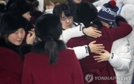 Sau Olympic, VĐV Triều Tiên và Hàn Quốc chia tay trong nước mắt