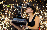 Hạ Kvitova ở chung kết, fan cứng Federer vô địch Dubai Championships