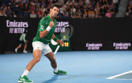 Novak Djokovic thua set đầu tiên ngày ra quân Australian Open kể từ năm 2006