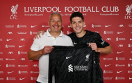 Liverpool chính thức chiêu mộ thủ môn trẻ Armin Pecsi gây chú ý