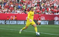 Tom Heaton bất ngờ ký hợp đồng mới với Man United đến 2026