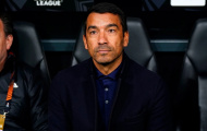 Giovanni van Bronckhorst gia nhập Liverpool với vai trò trợ lý huấn luyện viên