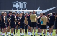 Barcelona hội quân với nhiều lo ngại về nhân sự trong mắt Hansi Flick