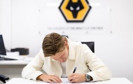 David Moller Wolfe gia nhập Wolves, tăng sức mạnh hàng thủ
