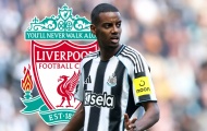Alexander Isak gây tranh cãi khi bỏ ngỏ tương lai tại Newcastle