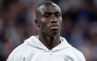 Real Madrid im lặng về hợp đồng, Mendy lo ngại vị trí bị đe dọa