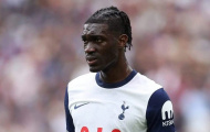 Yves Bissouma lọt tầm ngắm AS Roma: Cơ hội rời Tottenham trước giờ G