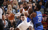 Drirk Nowitzki bất lực trước phong độ chói sáng của LeBron James