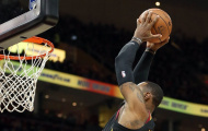 Đánh bại Bulls, 'King James' suýt còng lưng vì Cavaliers